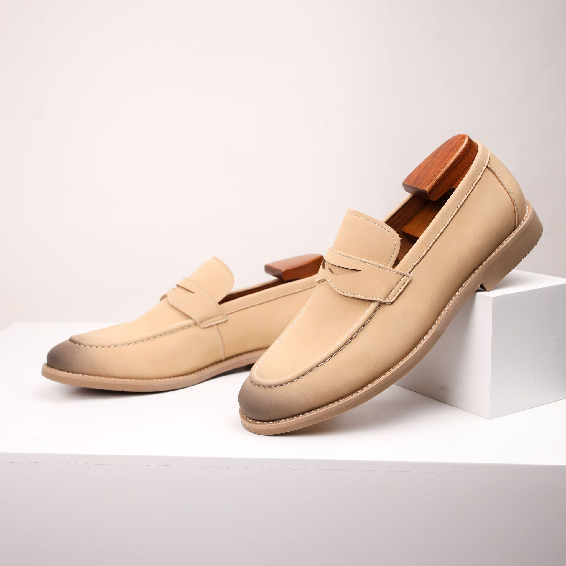 Russell Classic Loafers