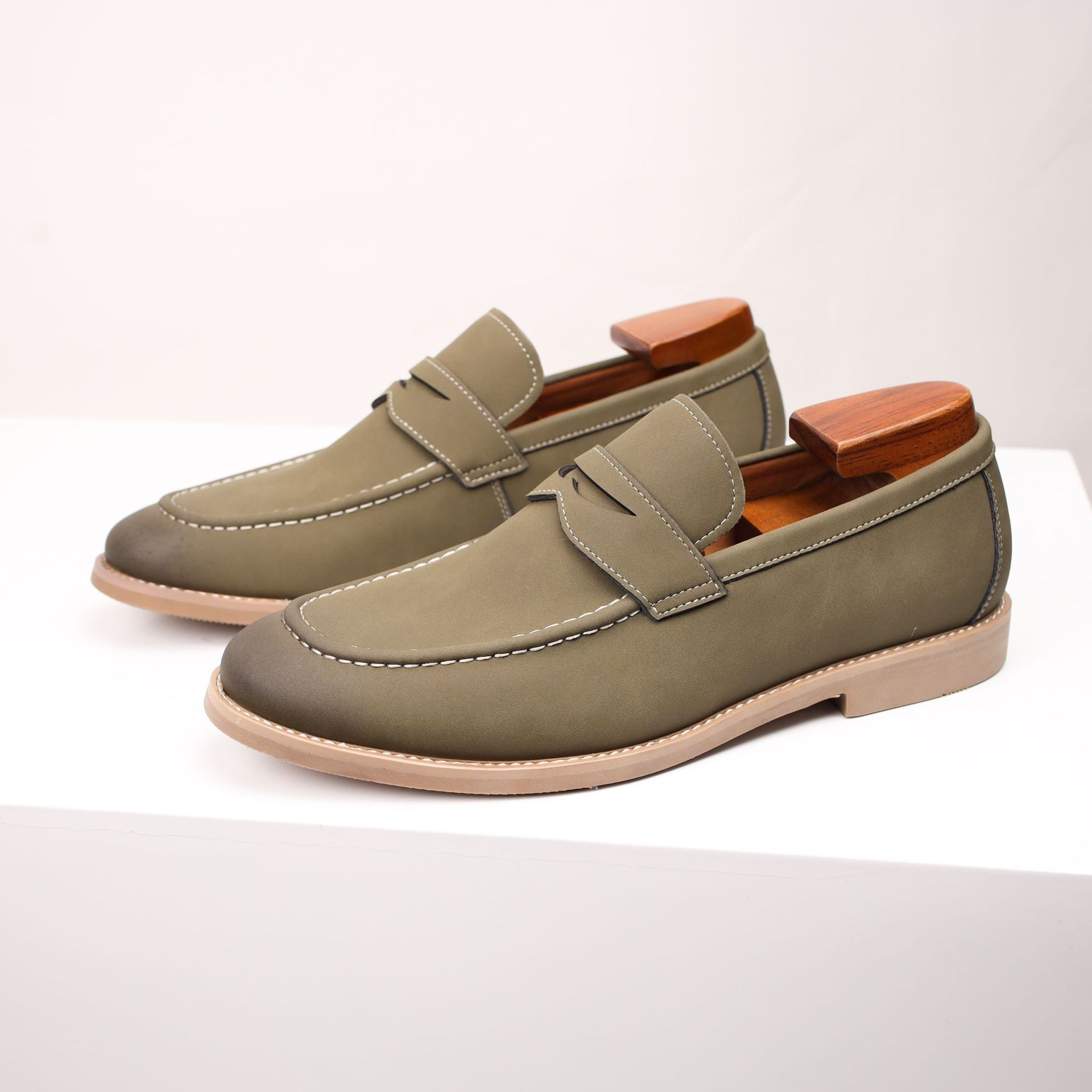 Russell Classic Loafers