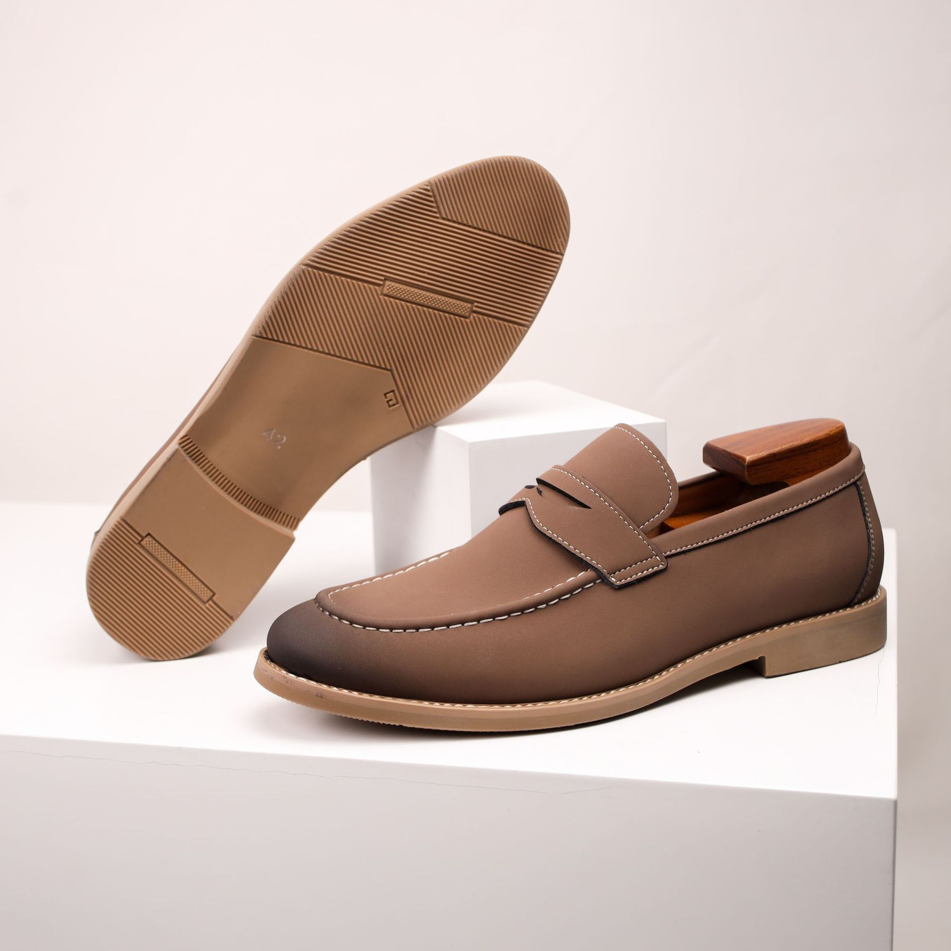 Russell Classic Loafers