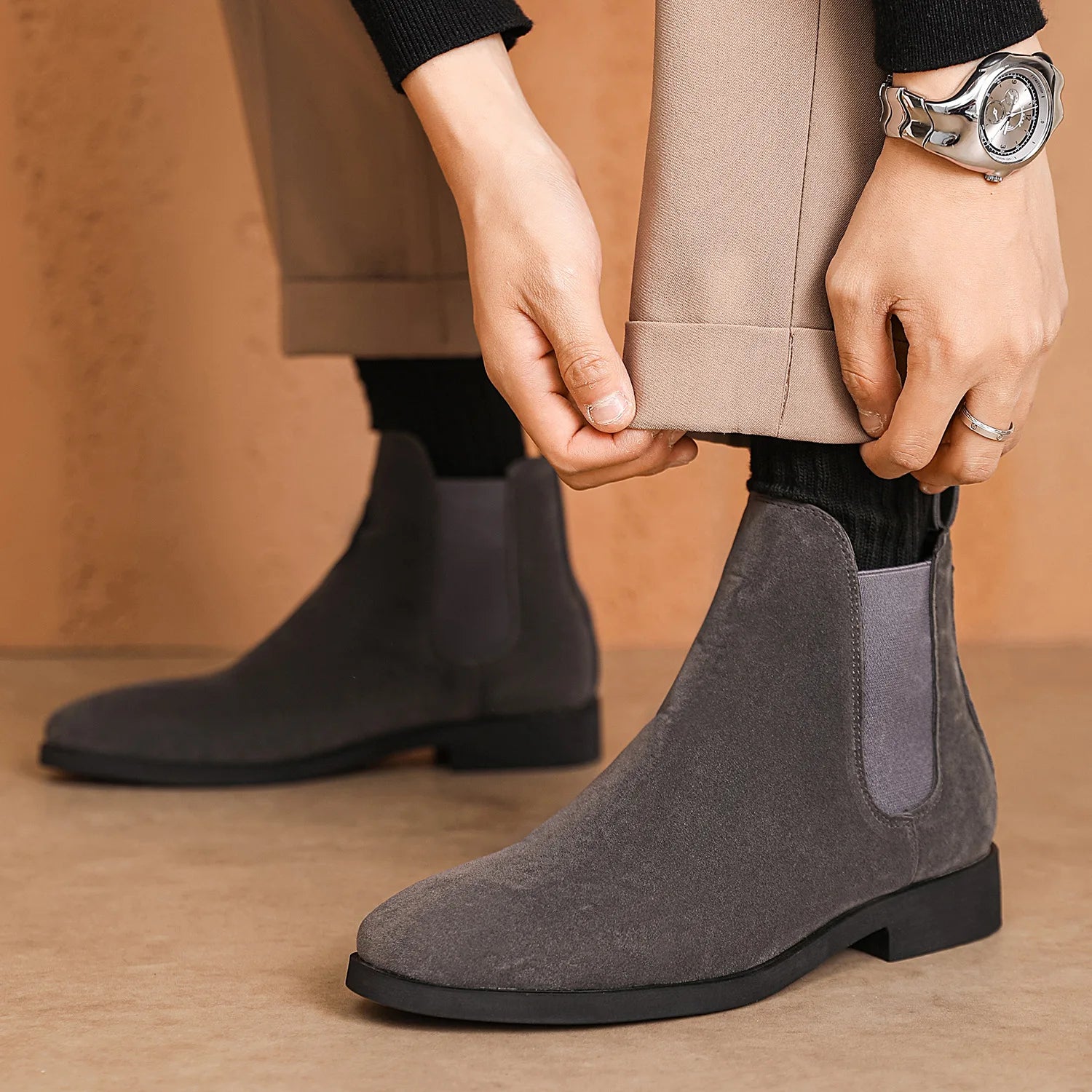Everett Suede Chelsea Boots
