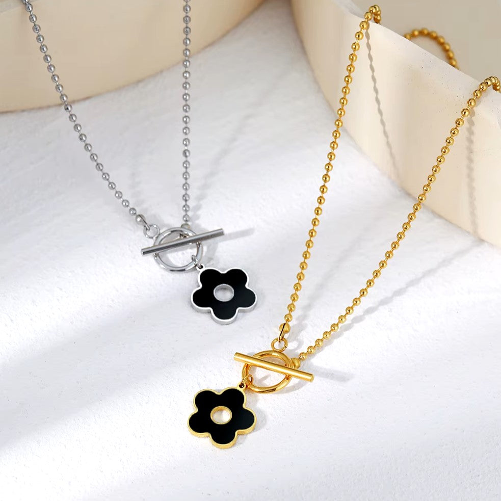 Petal Lock Necklace