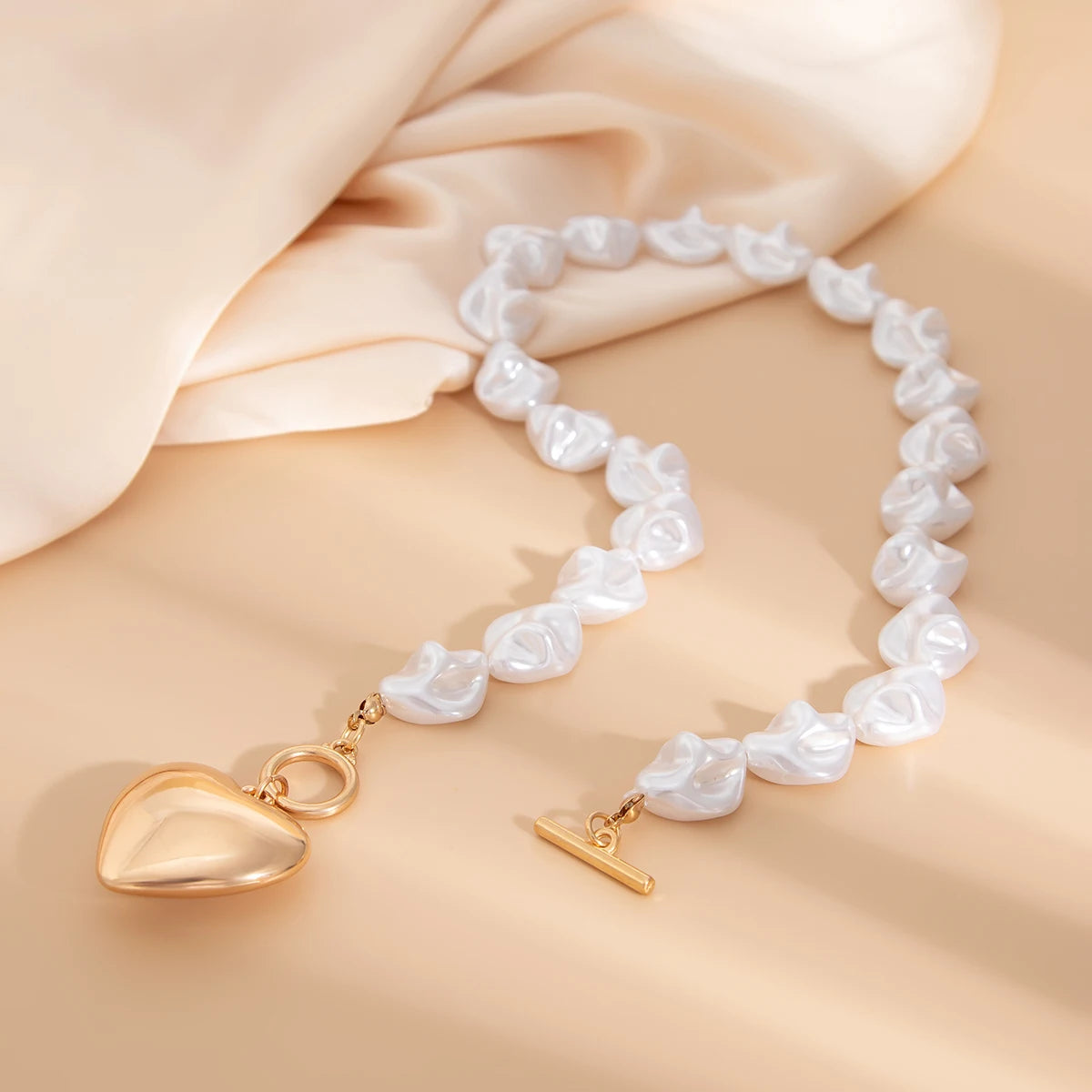 Valencia Pearl Heart Set
