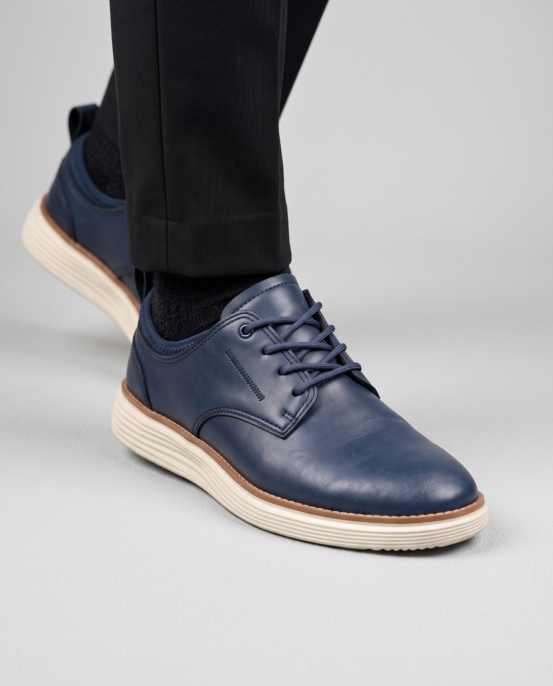 Lockwood Leather Comfort Sneakers