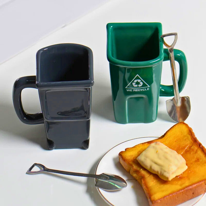 RECYCLE CAN MUG