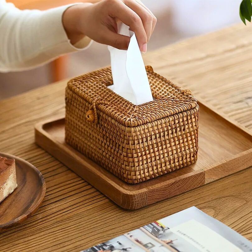 RATTAN TISSUE/NAPKIN BOX