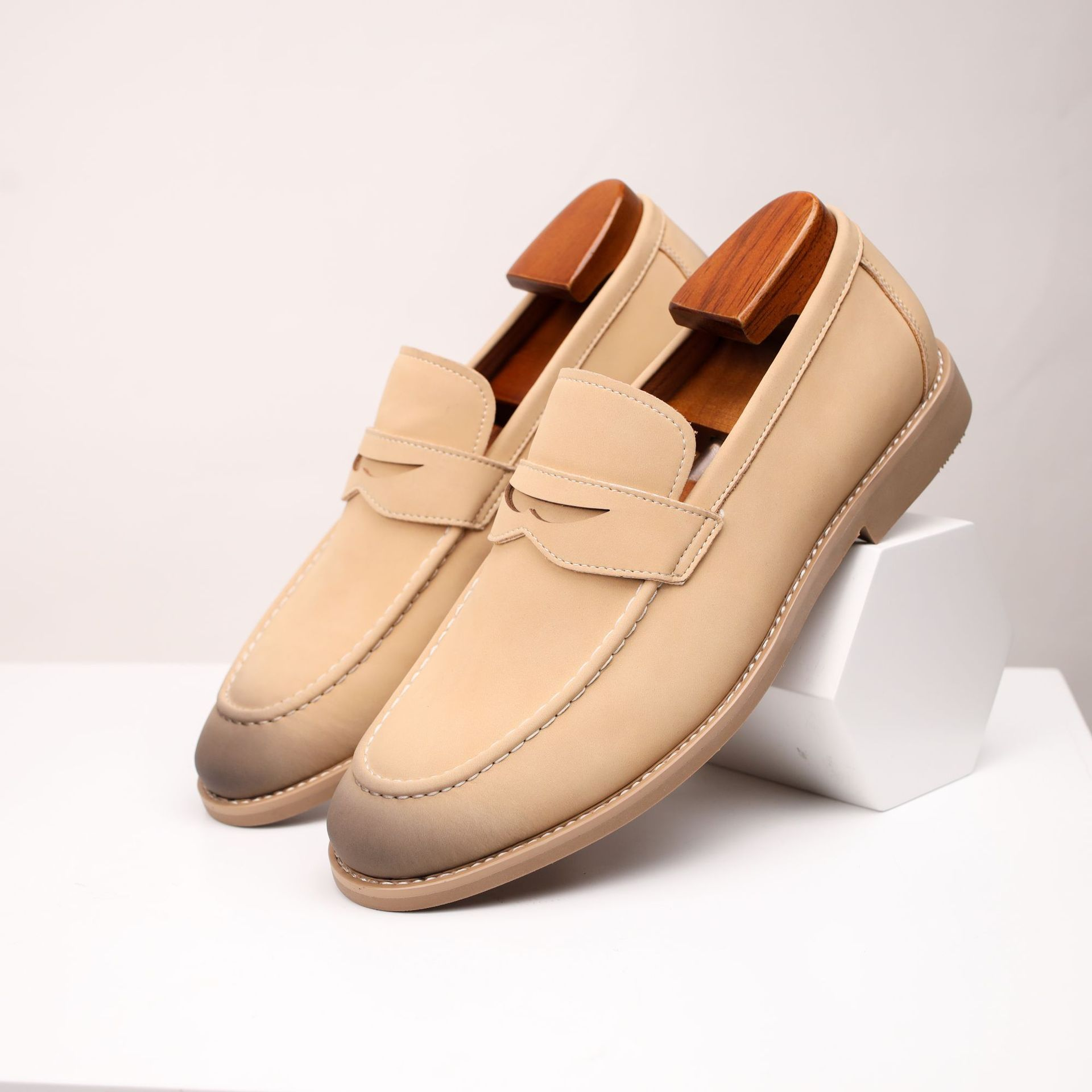 Russell Classic Loafers