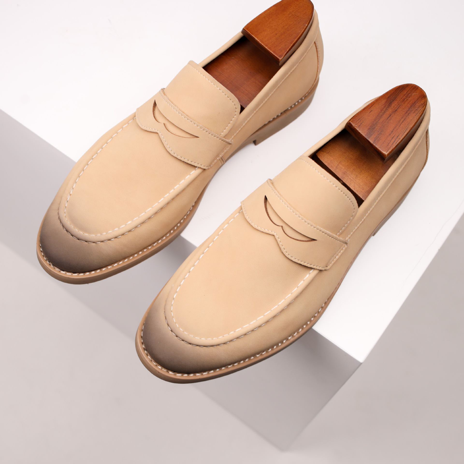 Russell Classic Loafers