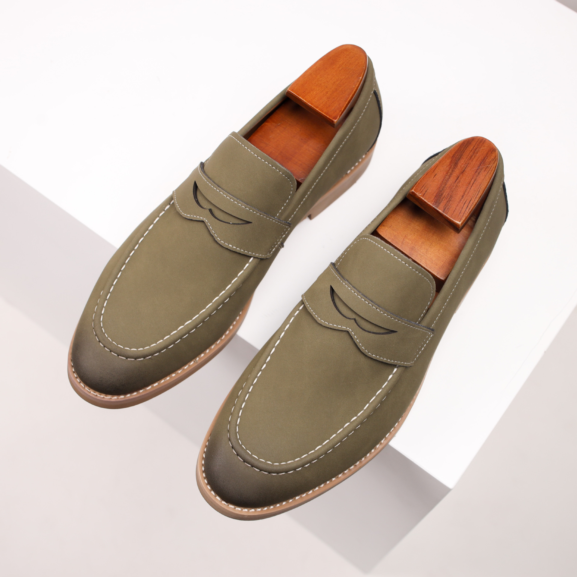 Russell Classic Loafers