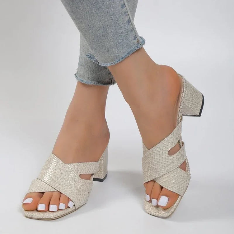 COBRA CRISSCROSS HEEL