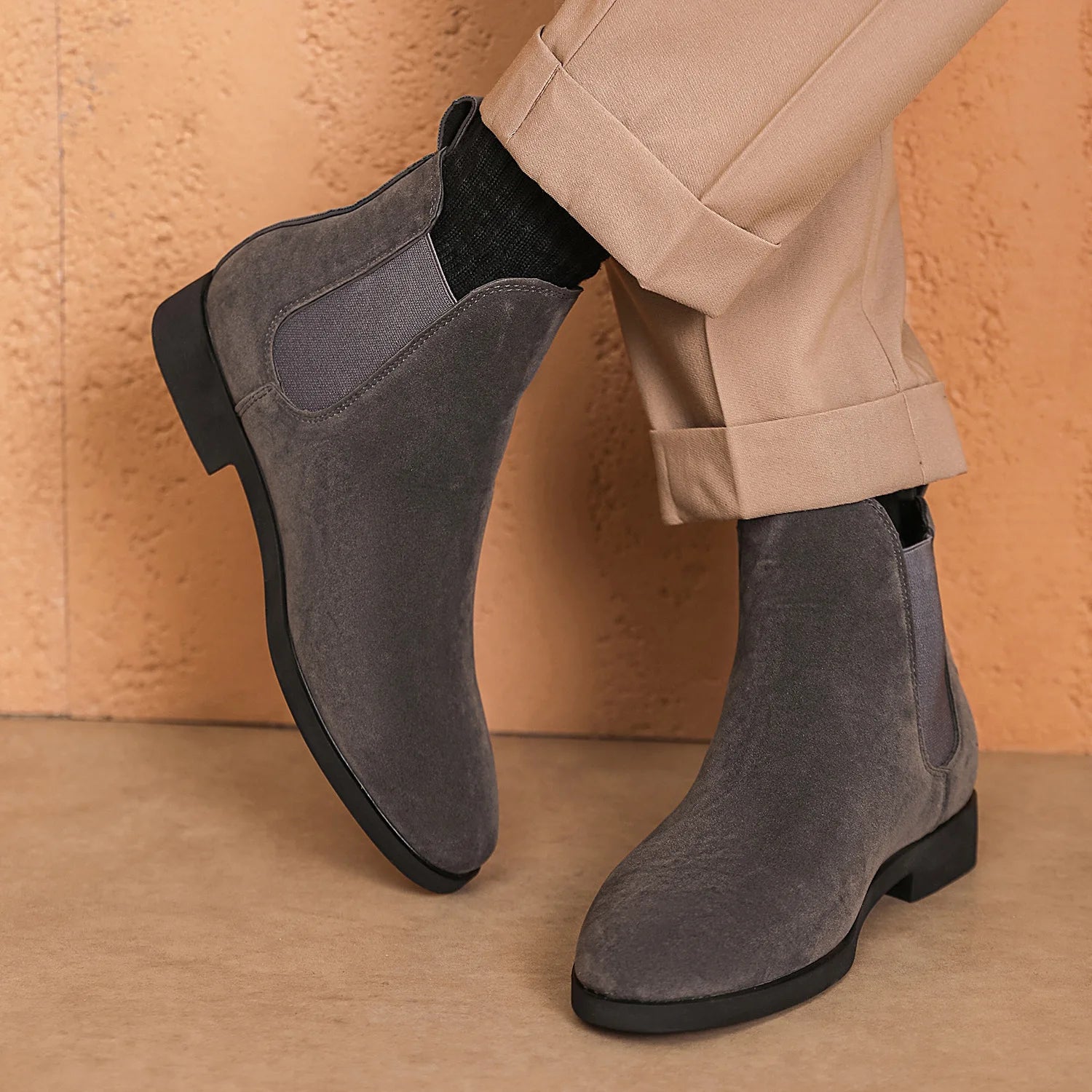 Everett Suede Chelsea Boots