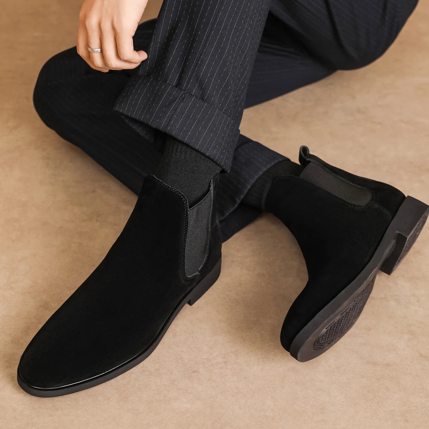 Everett Suede Chelsea Boots