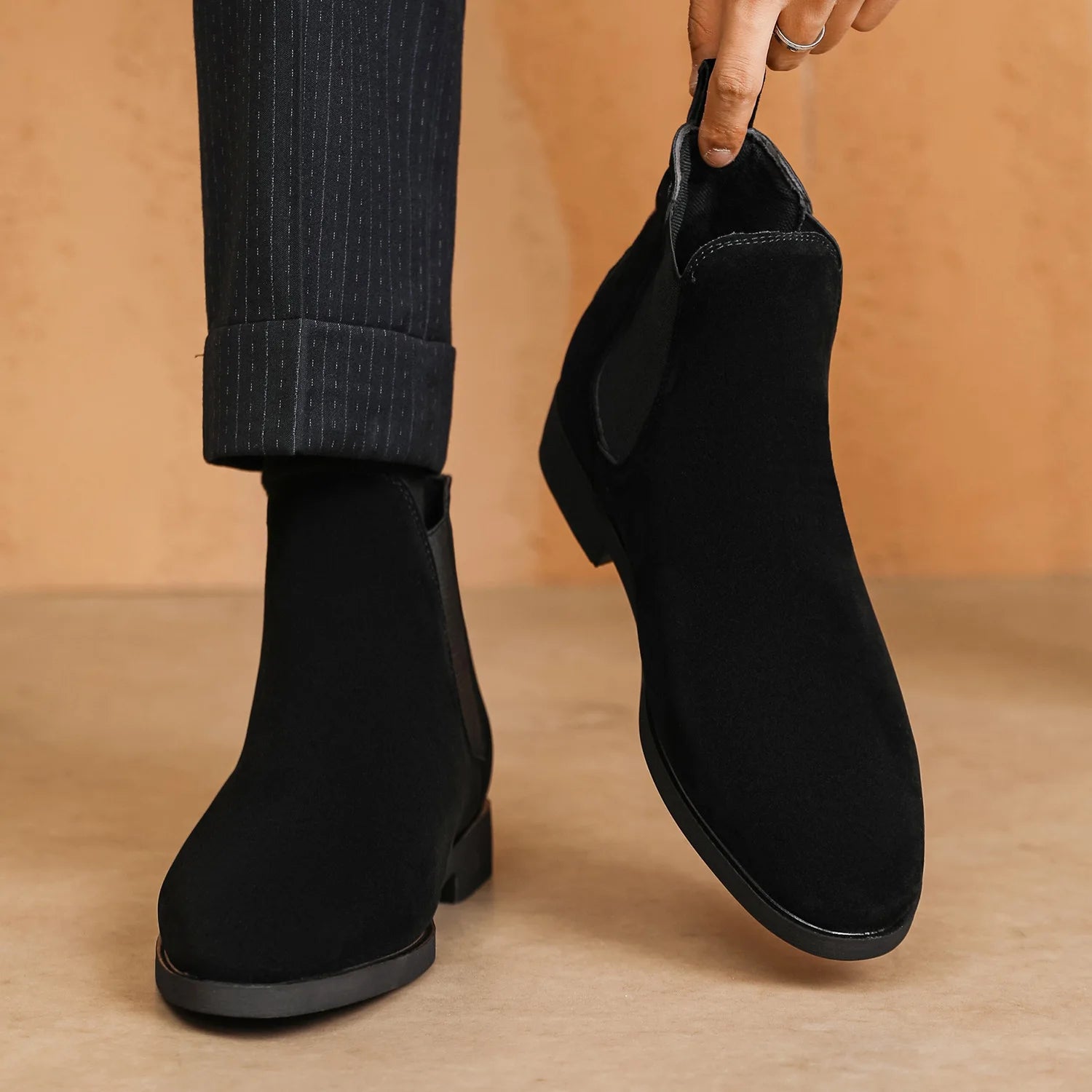 Everett Suede Chelsea Boots