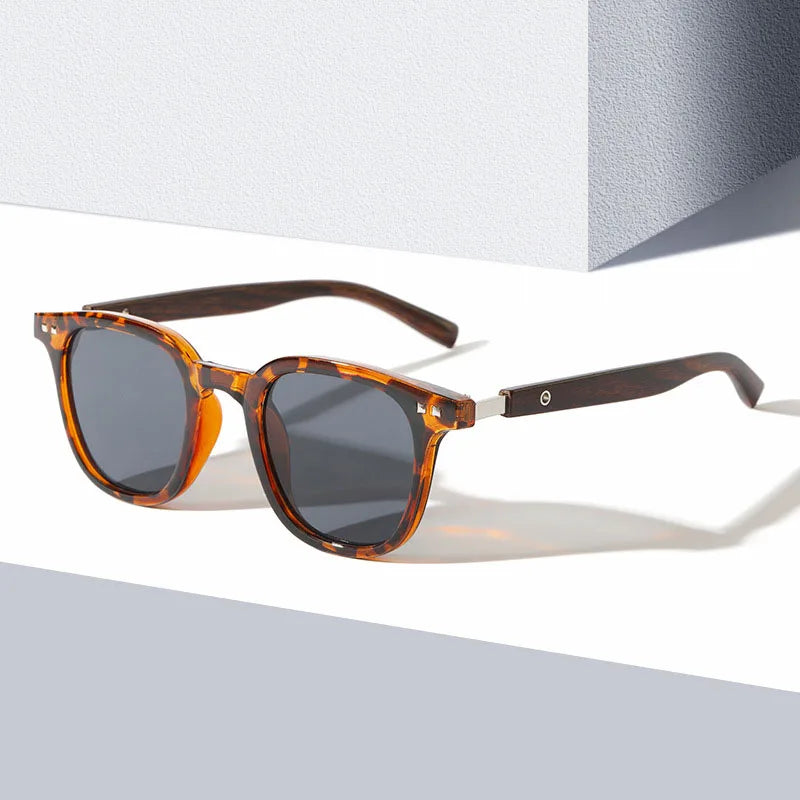 VINTAGE LEOPARD SUNGLASSES