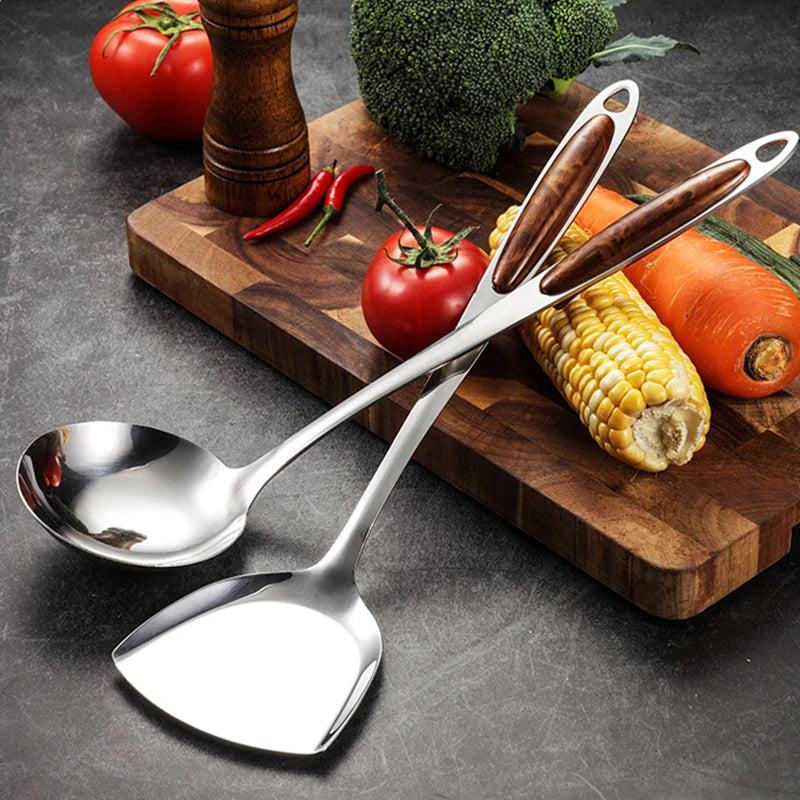 STEELWOOD UTENSIL SET