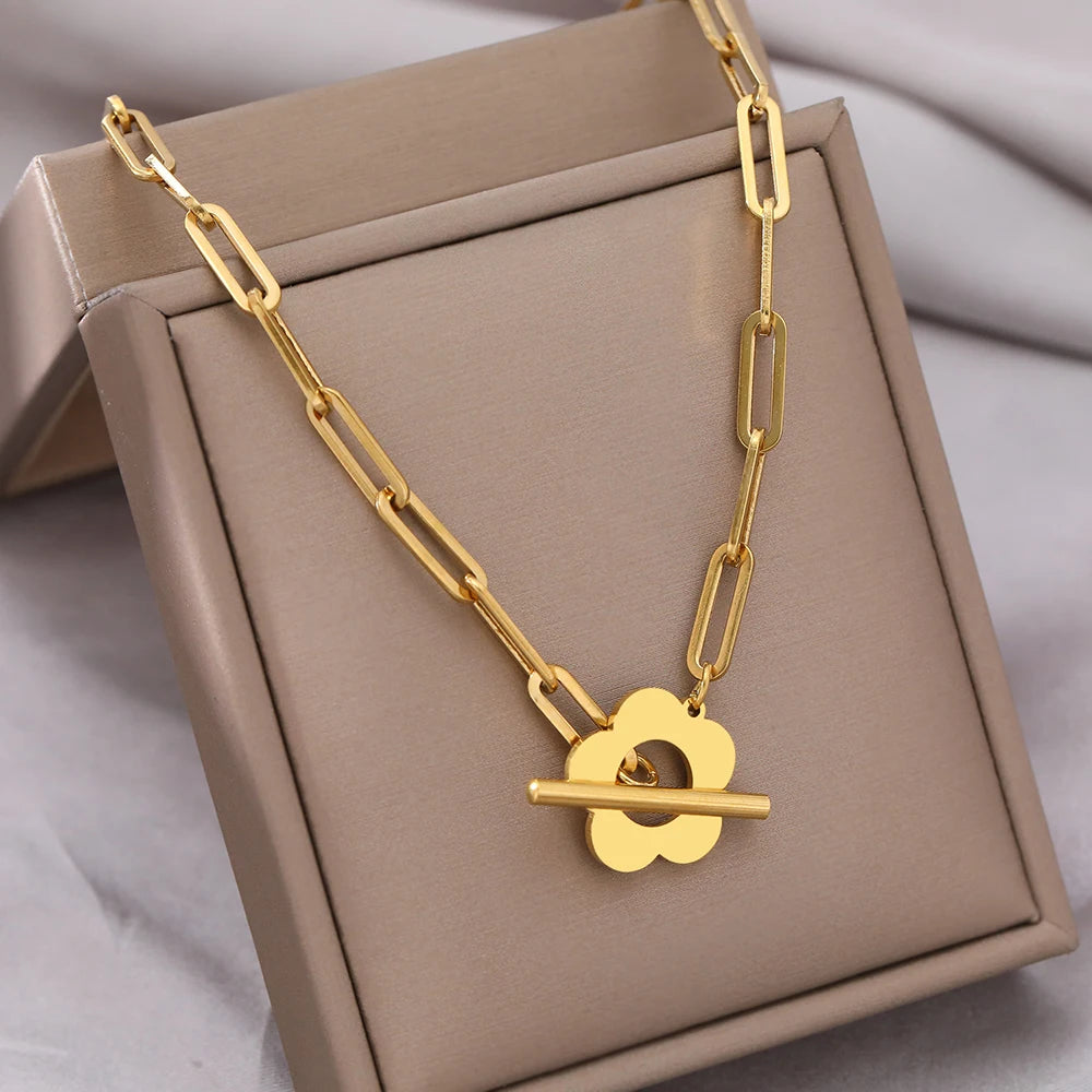 DAISY PAPERCLIP LINK NECKLACE