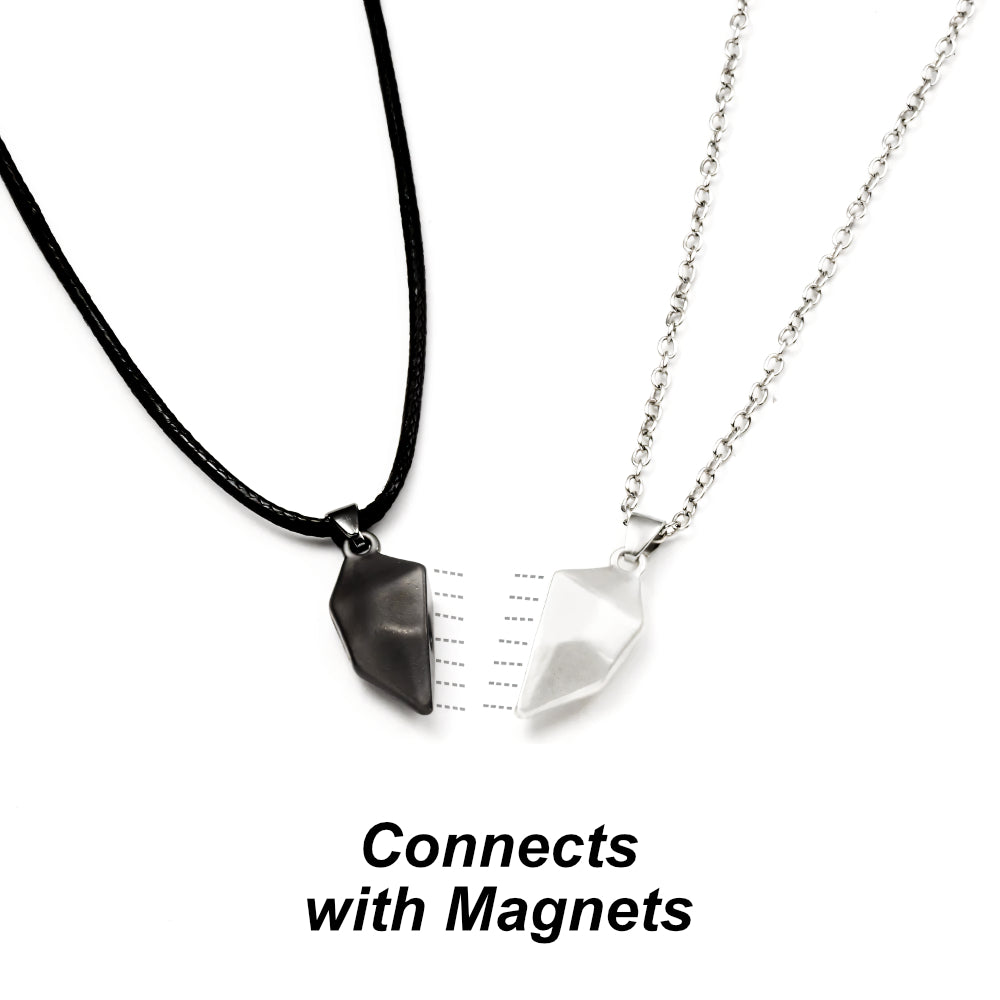 MAGNETIC LOVE NECKLACE