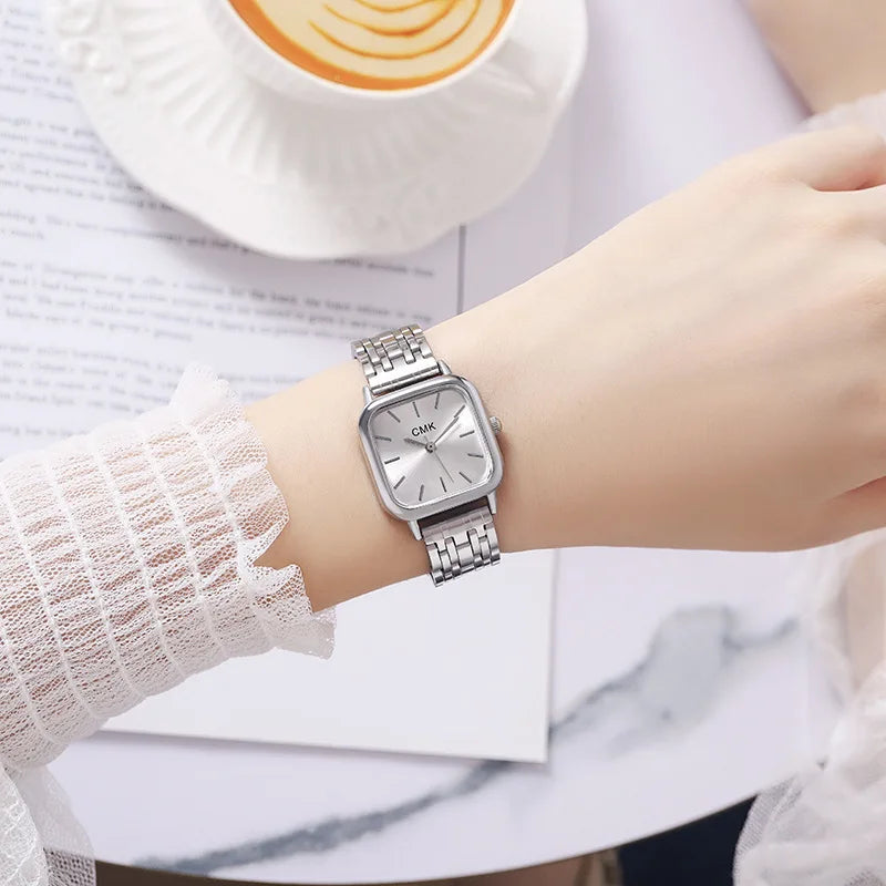 VIVIAN QUARTZ WATCH