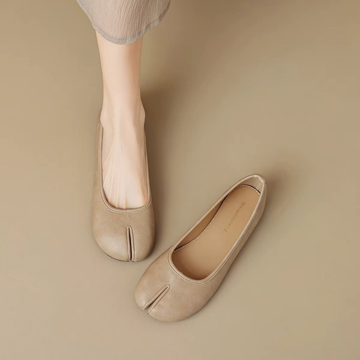 Marlowe Split-Toe Flats