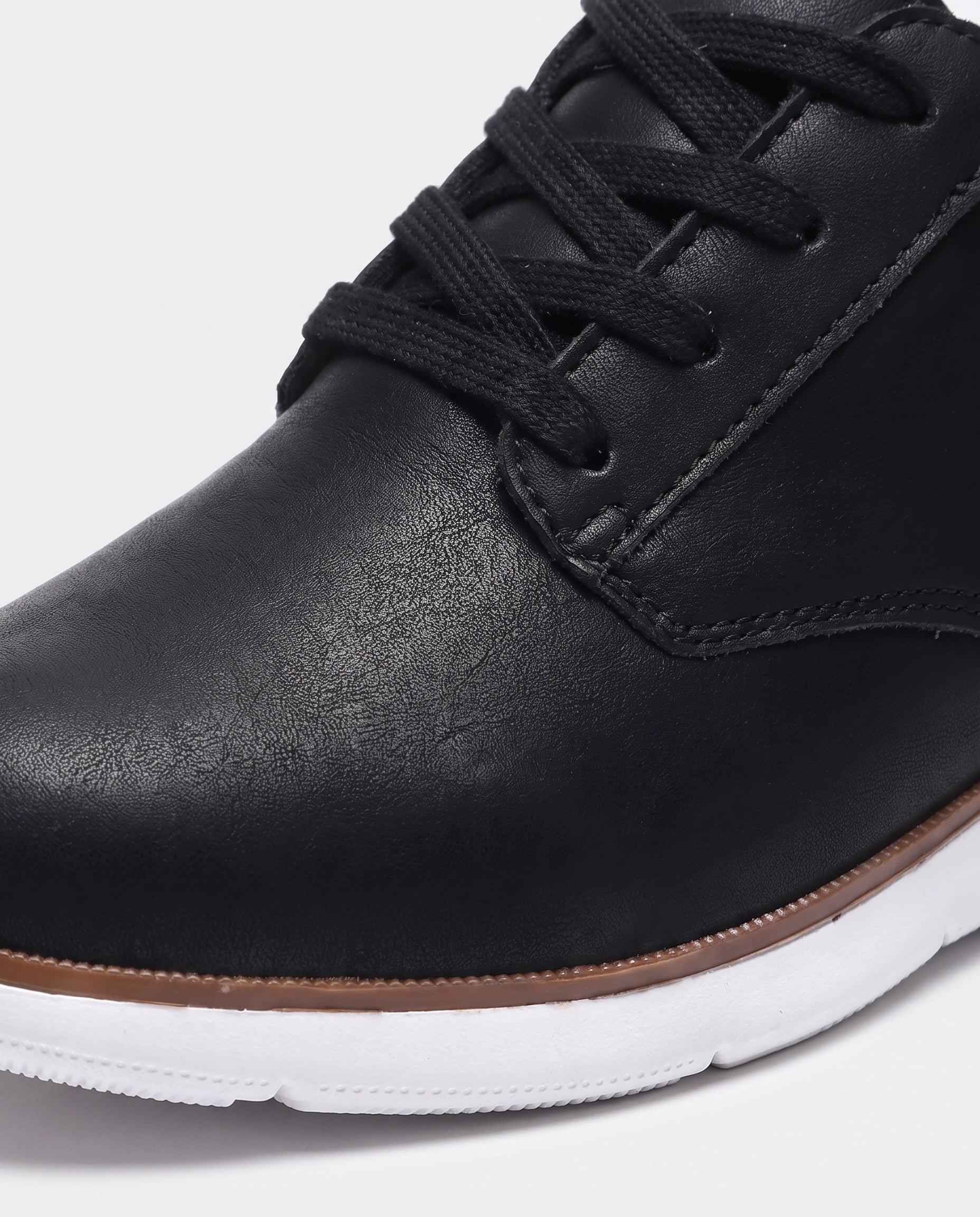 Maxwell Leather Sneakers
