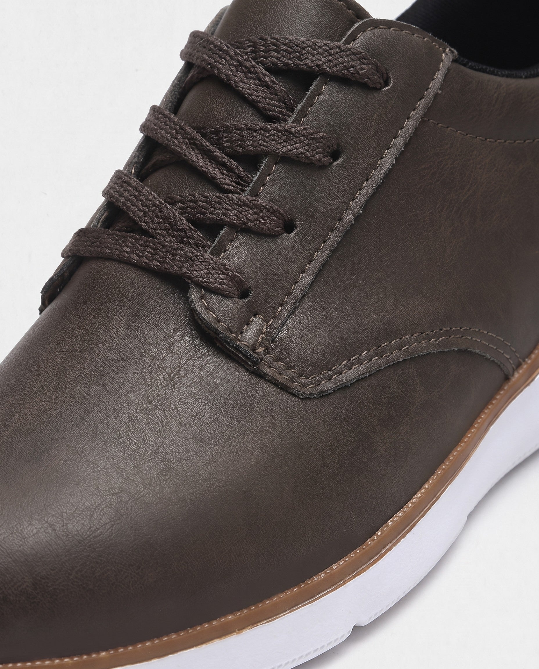Maxwell Leather Sneakers