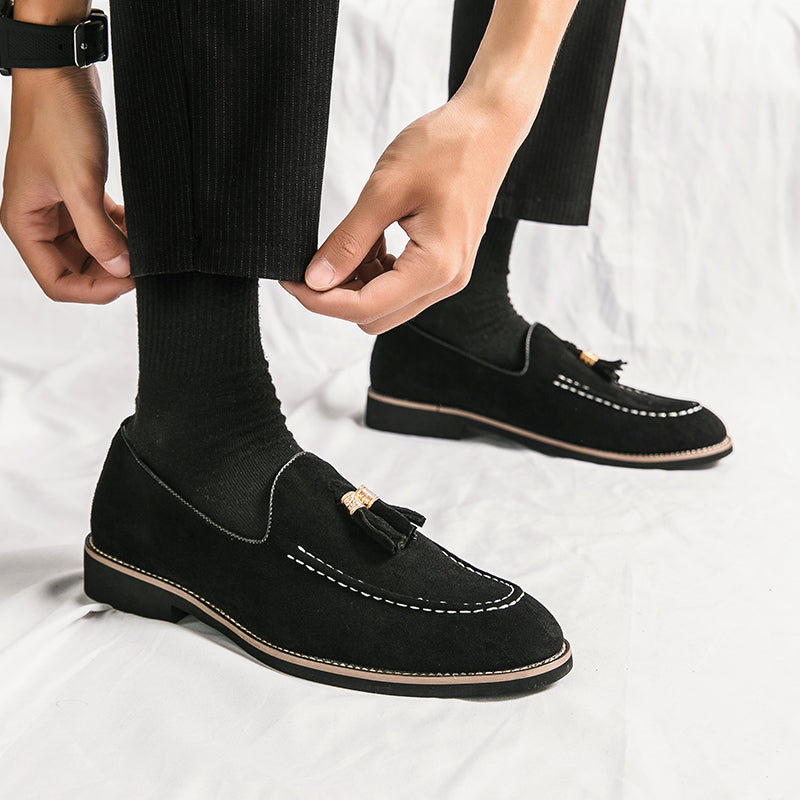 OXFORD SUEDE TASSEL LOAFER